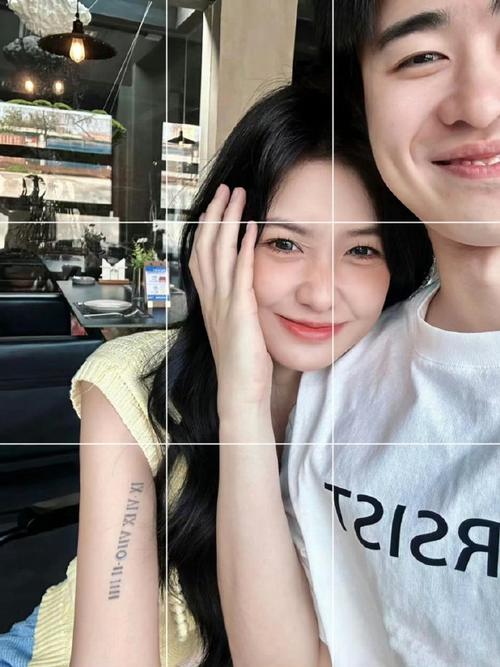 情侣拍照姿势推荐_眼神肢体传爱意，合影牵手定格美好
