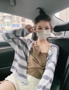 照片怎么贴图遮脸_美图秀秀多种遮盖敏感信息方法