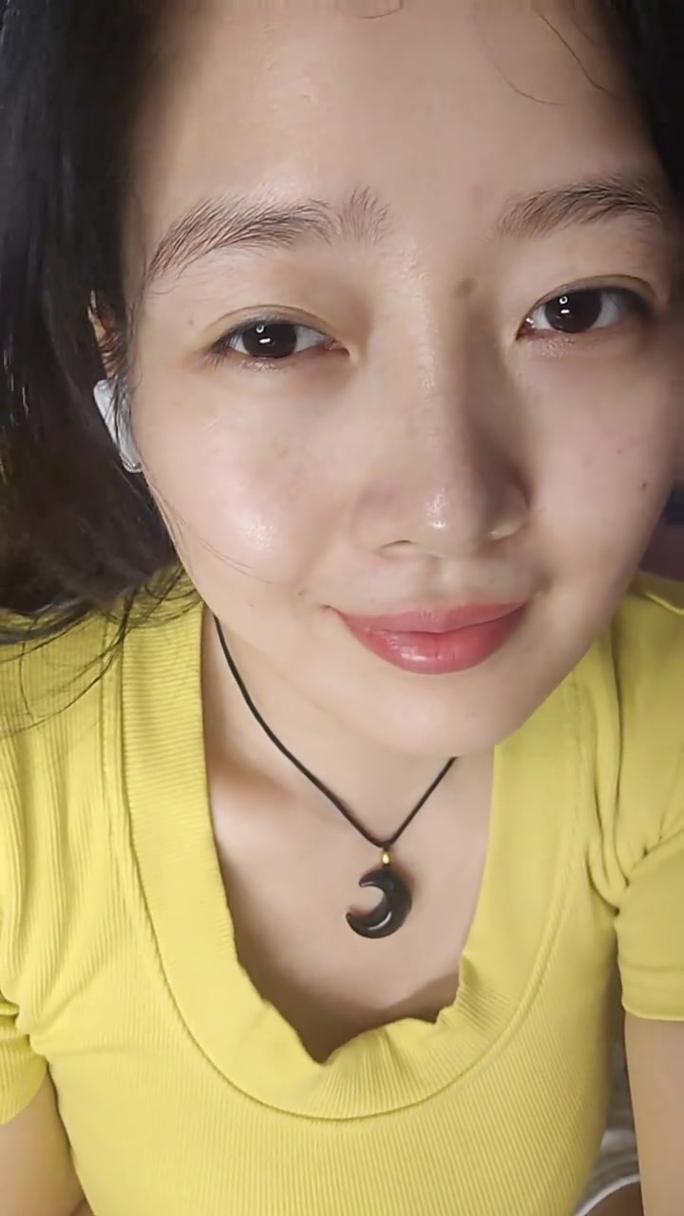 真人女生照片网照无美颜滤镜_真实美无需滤镜,新疆女生走红引关注 真人女生照片网照无美颜滤镜_真实美无需滤镜,新疆女生走红引关注
