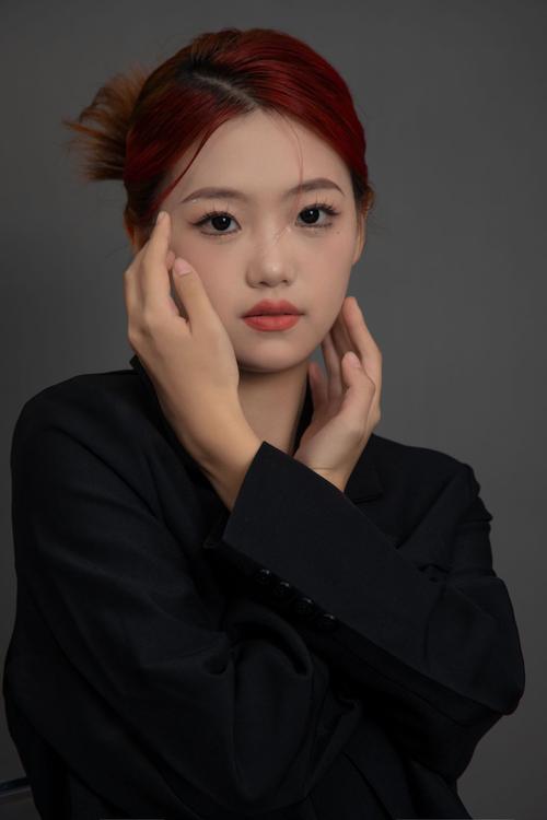 摄影师高清人像写真_拍出高级感大片选对摄影师