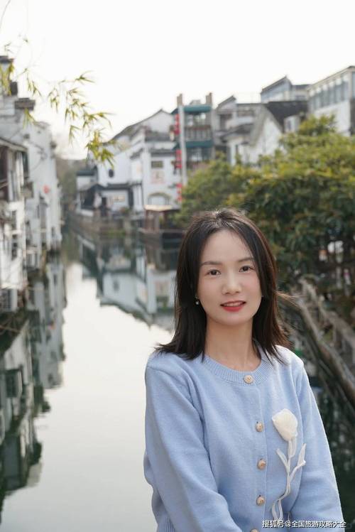 苏杭拍照穿什么风格衣服_杭州素雅穿搭，拍出高级感大片