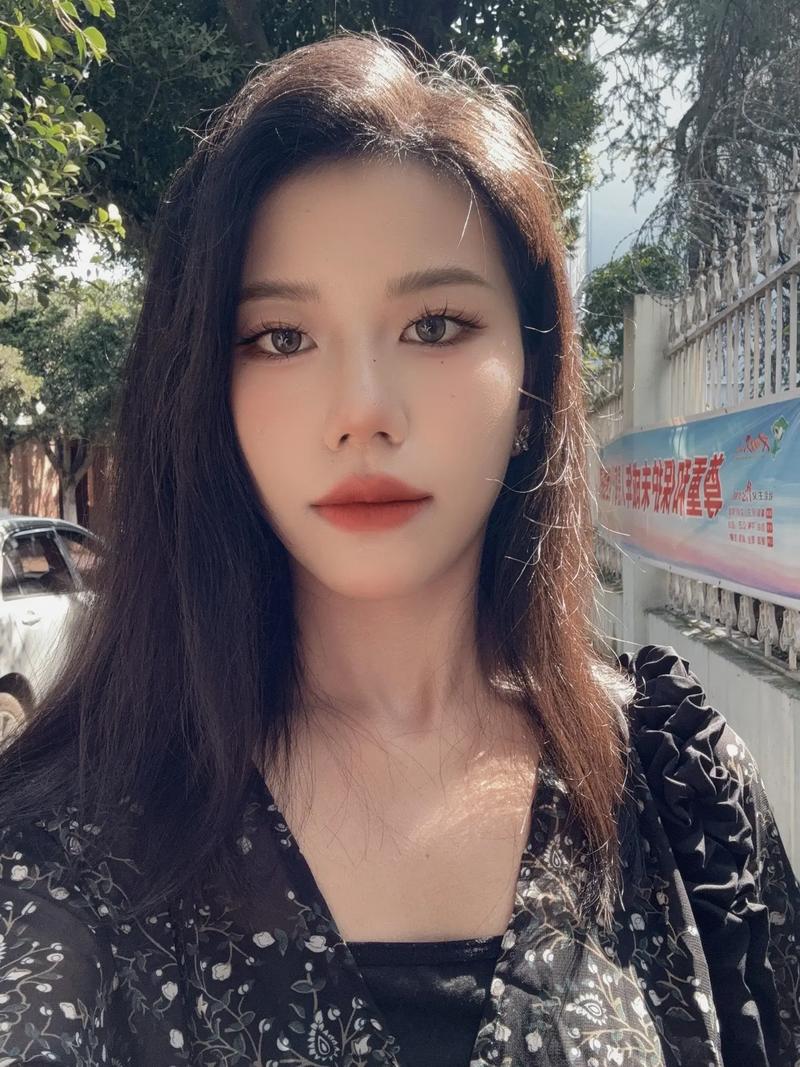十级美颜带字图片_骨相美与氛围感融合 十级美颜带字图片_骨相美与氛围感融合