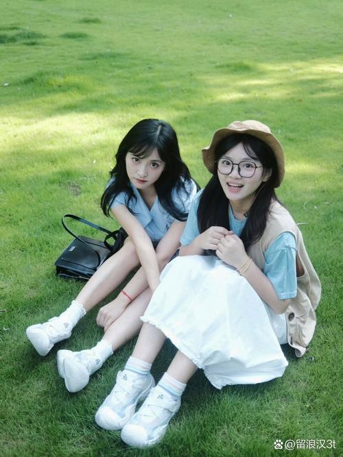 女生会轻易让别人给她拍照吗_女人脆弱时对爱的证明