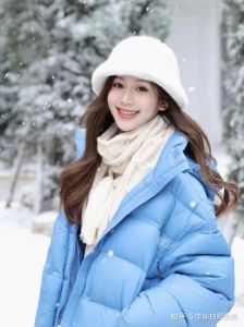 雪天拍照怎么摆姿势_可爱穿搭抓温暖瞬间