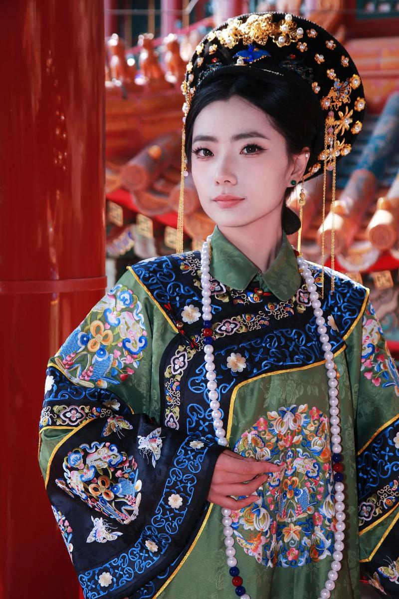 古装拍照姿势100种_姿态传情，展现灵动俏皮美