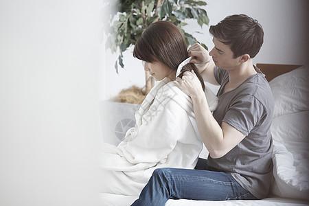 女人给男人发照片_女人发照片给男人的意思 女人给男人发照片_女人发照片给男人的意思