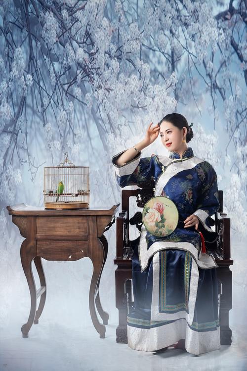 女人摄影图片100张_黑白摄影显女性神韵，经典优雅永恒美