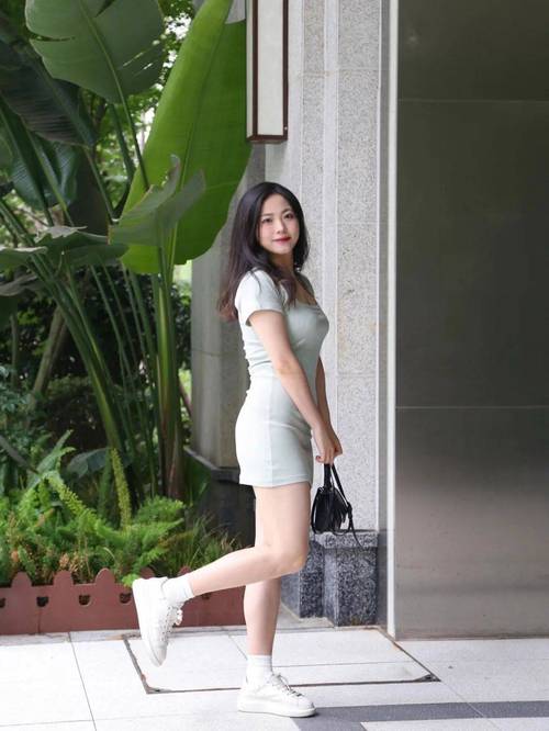微胖女孩的几个拍照姿势_微胖女生拍照技巧,显瘦又上镜! 微胖女孩的几个拍照姿势_微胖女生拍照技巧,显瘦又上镜!