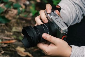 摄影师用什么单反相机_佳能单反怎么选？看尺寸速对焦， EOS 7D5D5D Mark IV推荐