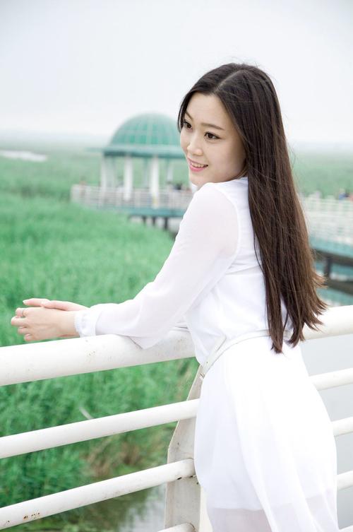 人像摄影动作美姿图片_人像摄影的秘诀