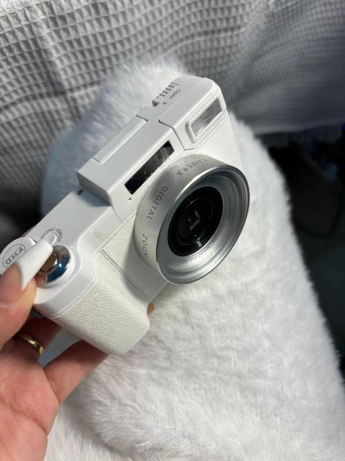 比较自然轻便不会很慢的美颜相机推介_真实自然好美颜，智能便捷易上手