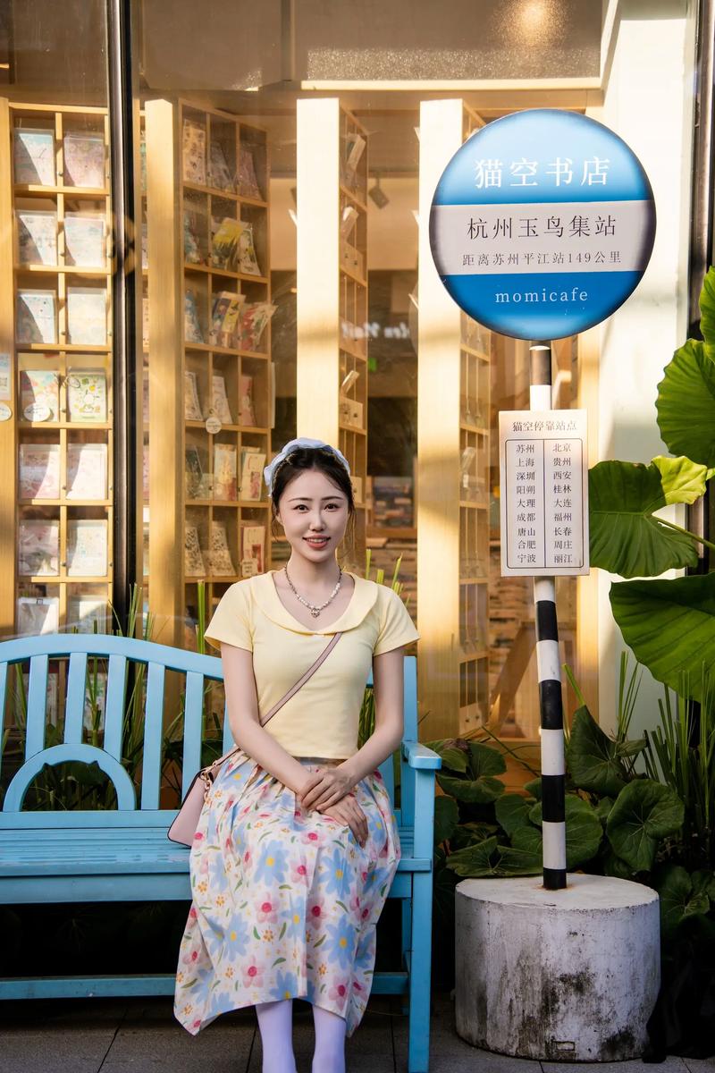 摄影师去模特家里拍照_用镜头捕捉生活真谛与女性之美