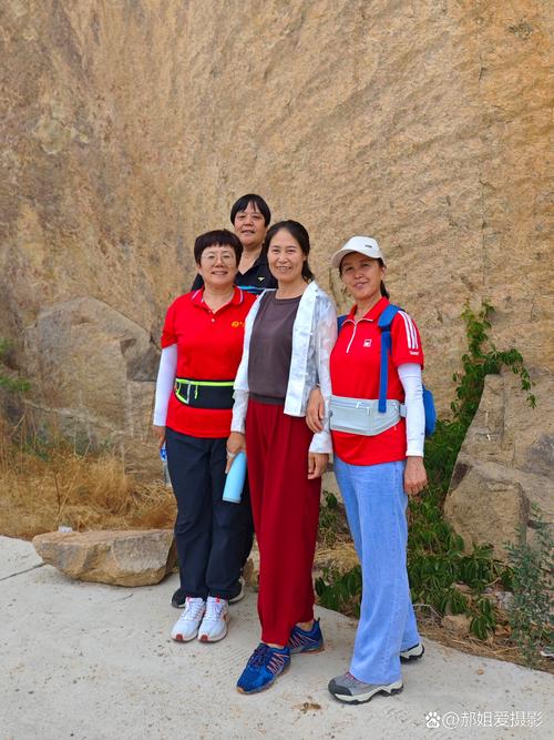 旅游人像照片怎么拍_人物景色融合全攻略