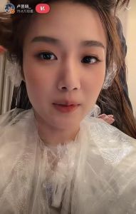 不开美颜的照片女_女明星卸妆后真实容颜对比，真实美更动人