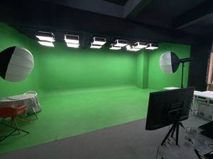 摄影棚绿色漆面用什么做_材质灯光要到位，抠像效果才更好