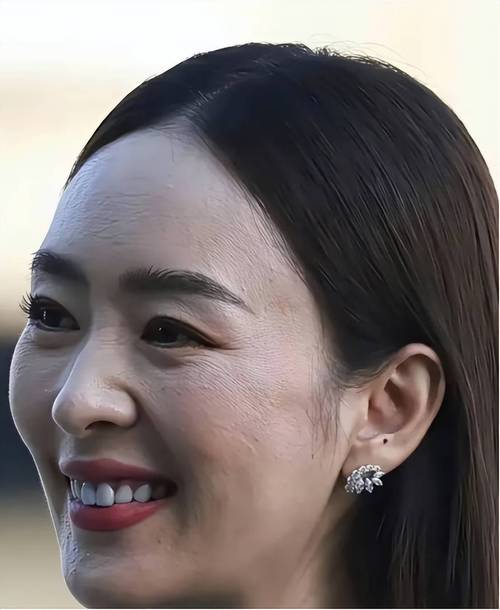 二十几岁不加美颜的真实妆后真实照片_素颜真美，自信更动人