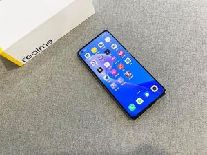真我q5pro参数配置_真我Q5 Pro性价比高，快充性能出色，PCIe 5.0硬盘选铠侠或闪迪