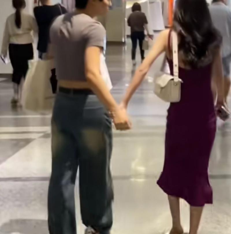 男朋友和闺蜜拍照的区别_女生重互动，男生偏独立